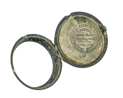 Lot 521 - A George III silver pair-cased fusee verge pocket watch, signed Thomas Holit(?) York.
