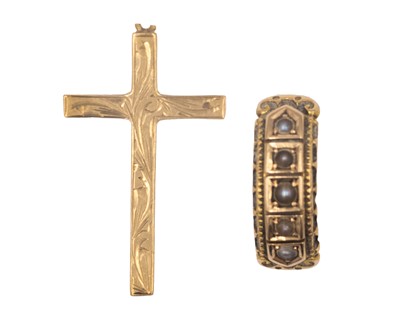 Lot 269 - A Victorian partial gold ring band, and a 9k cross pendant.