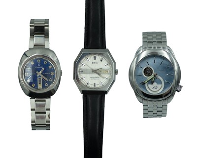 Lot 702 - Three automatic stainless steel gentleman's wristwatches.