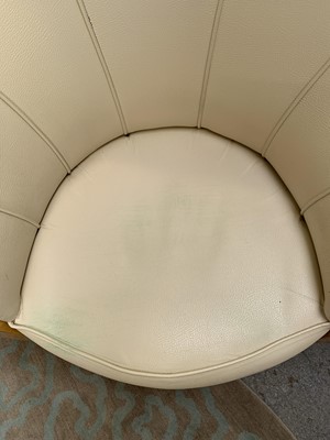 Lot 44 - A pair of Art Deco style 'Tulip' shape swivel chairs