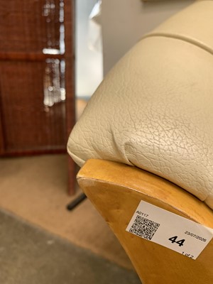 Lot 44 - A pair of Art Deco style 'Tulip' shape swivel chairs
