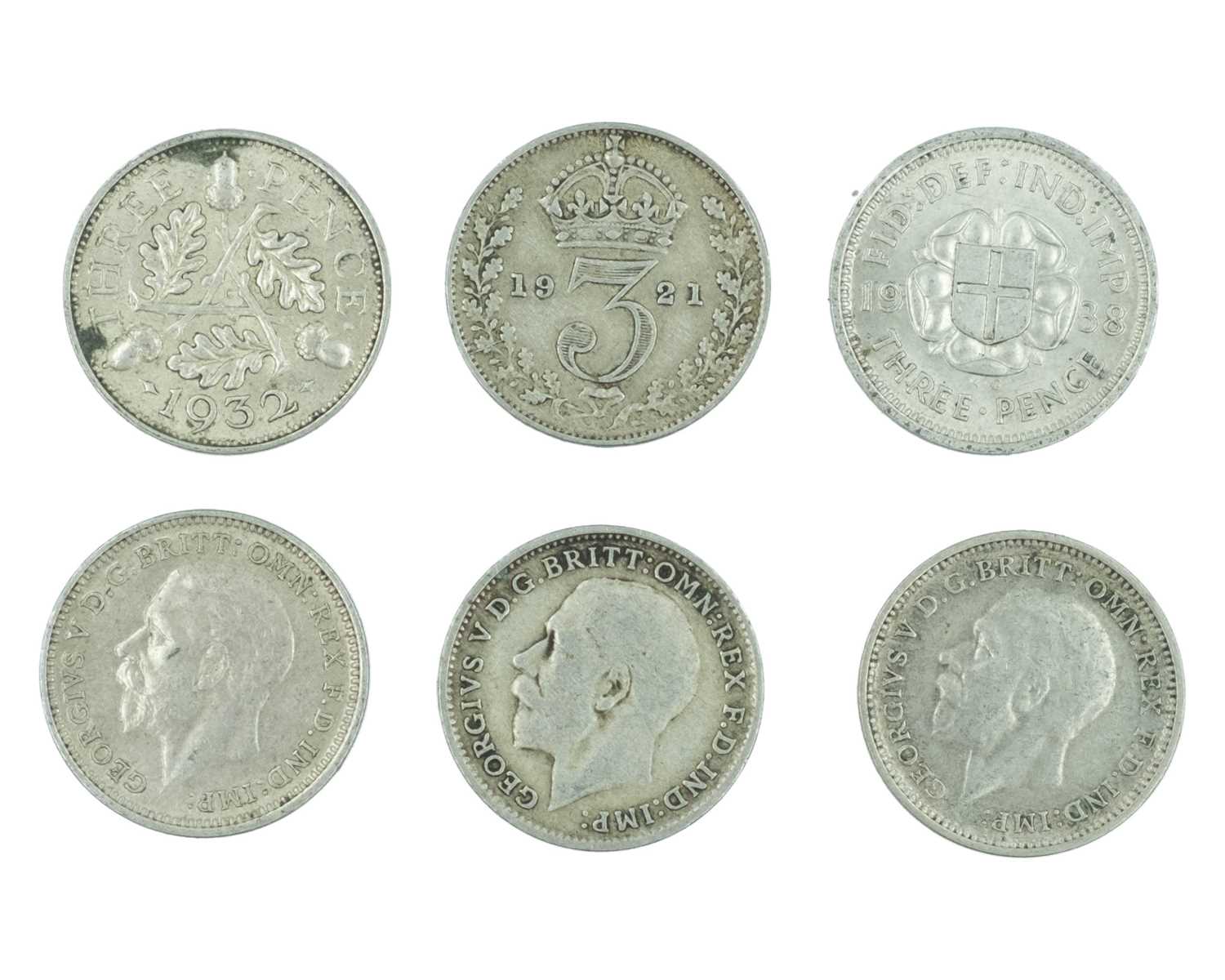 Lot 22 - GB - A large collection of pre-1`947, .500 silver, threepence coins, George V-George VI.