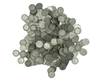 Lot 22 - GB - A large collection of pre-1`947, .500 silver, threepence coins, George V-George VI.