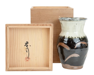 Lot 524 - Shoji HAMADA (1894-1978)