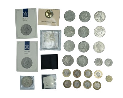 Lot 6 - GB - A collection of QEII commemorative £5 crowns, £2, £1 and 2 x 50p; together with a small collection of crowns.