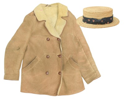 Lot 621 - A gentleman's vintage double breasted tan sheepskin shearling coat.