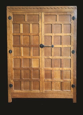 Lot 3179 - A Robert Thompson of Kilburn "Mouseman" oak...
