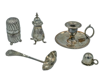 Lot 105 - A selection of silver items.