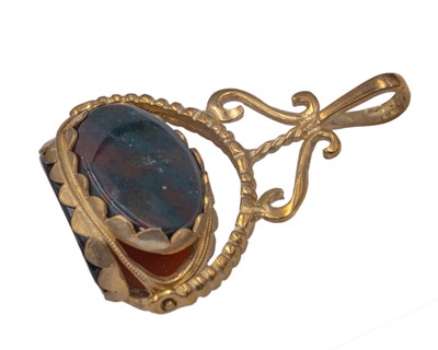 Lot 40 - A 9k hallmarked modern gold swivel fob-style pendant.