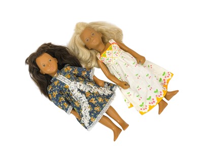 Lot 9 - Two vintage Sasha dolls.