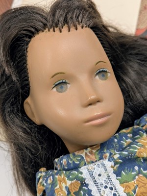 Lot 9 - Two vintage Sasha dolls.
