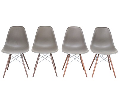 Lot 26 - Charles and Ray Eames, for Vitra.