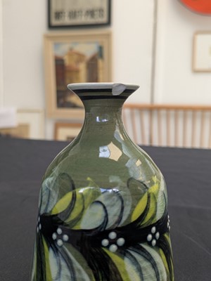 Lot 20 - Art Deco and later ceramics.