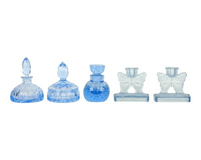 Lot 30 - A Whitefriars glass controlled bubble inkwell.
