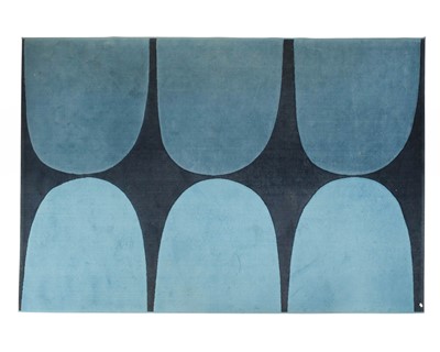 Lot 194 - A two-tone blue ground wool rug, in the style of Terry Frost.