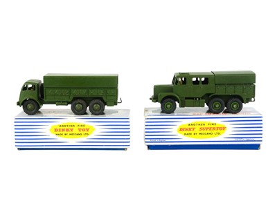 Lot 261 - Dinky Supertoys Medium Artillery Tractor No. 689 and 10 Ton Army Truck No. 622 - both boxed