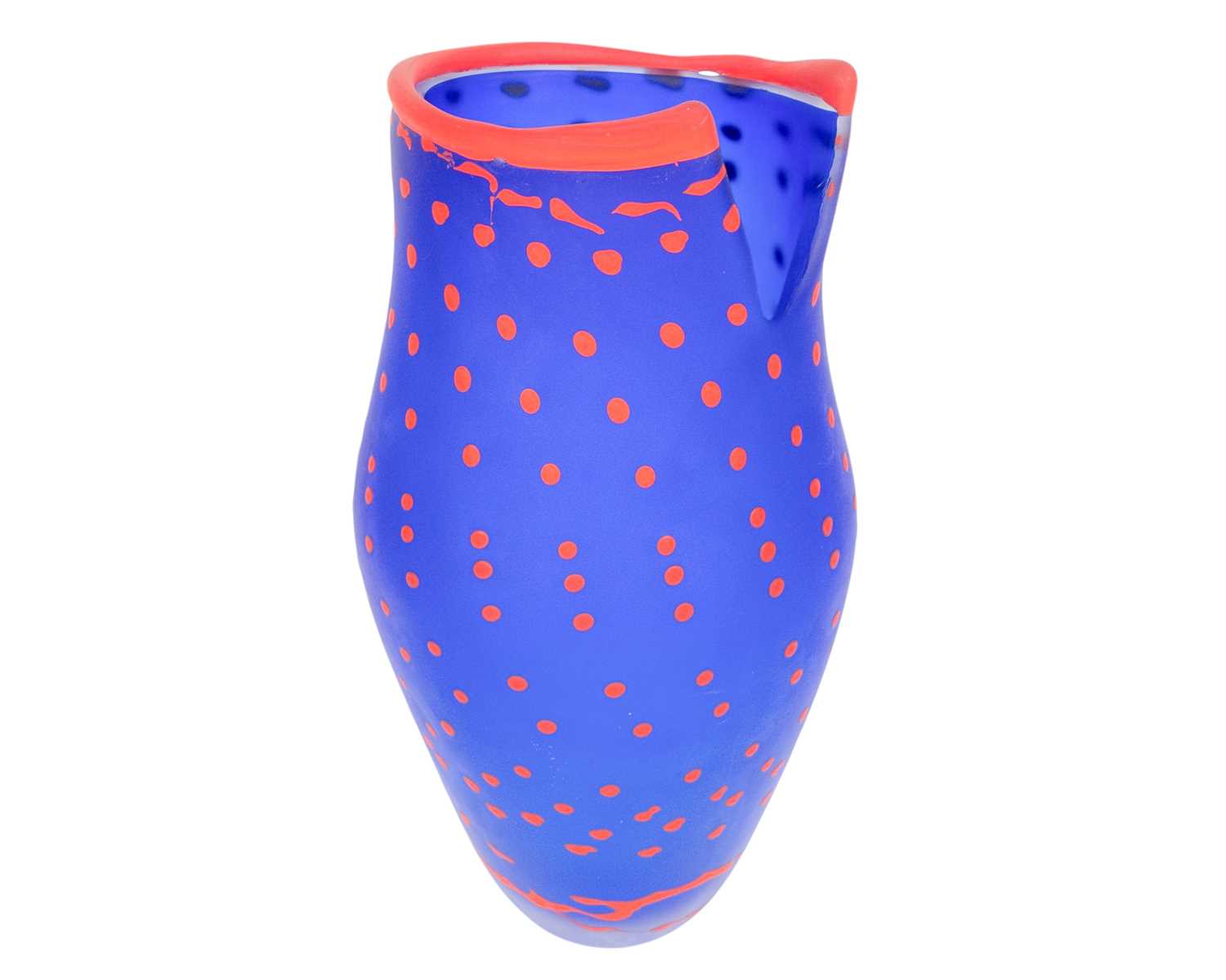 Lot 46 - Norman Stuart Clarke (1946), An art glass vase.