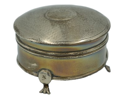 Lot 58 - A George V silver jewellery box by A & J Zimmerman Ltd.