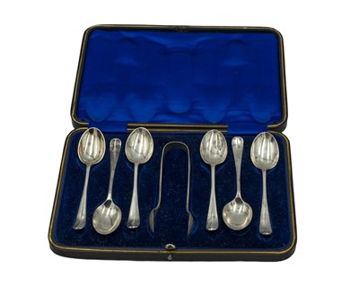 Lot 109 - A George V set of six cased silver teaspoons and a pair of sugar tongs by R. F. Mosley & Co.