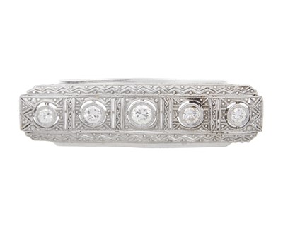 Lot 13 - An Art Deco platinum diamond set bar brooch.