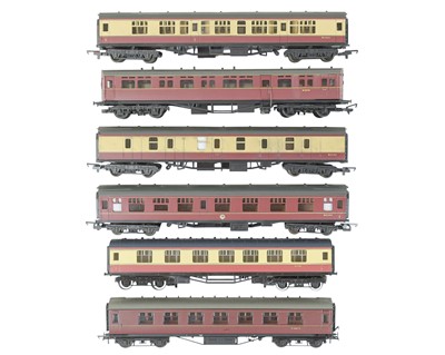Lot 262 - LMS ‘OO’ gauge coaches x6.