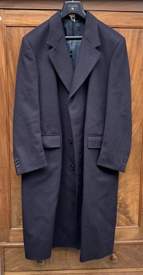 Lot 2835 - A top quality gentleman's single breasted navy...
