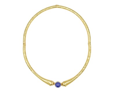 Lot 15 - A modern high-purity gold choker, set with lapis lazuli and diamonds.