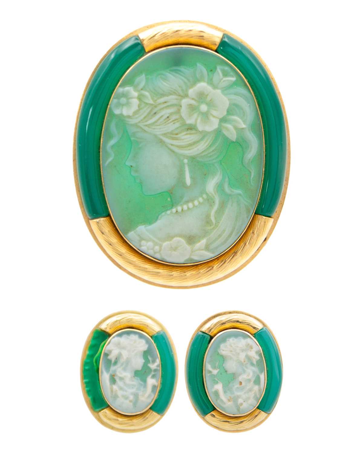 Lot An 18k Italian chrysoprase cameo oval brooch and pair of earrings suite.