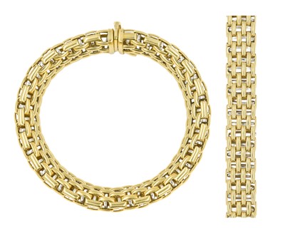 Lot 108 - FOPE - An Italian 18k bi-colour gold articulated brick-link bracelet.