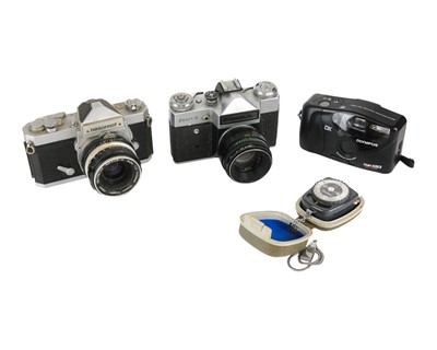Lot 93 - A Nikon FTN Nikkormat SLR camera.