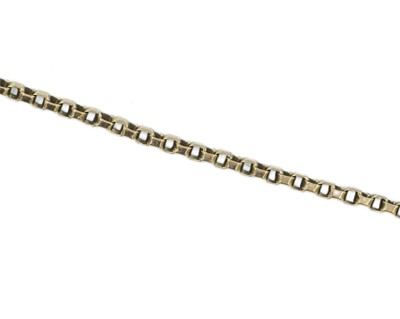 Lot 82 - A yellow gold box link chain.