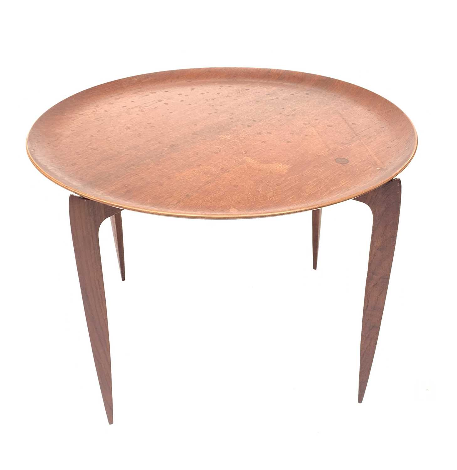 Lot 3210 - A Fritz Hansen Danish mid-century laminated...