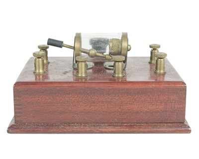 Lot 90 - A Mastavox crystal receiver.