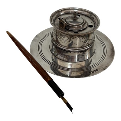 Lot 82 - A Victorian silver capstan ink stand by Stokes & Ireland Ltd.