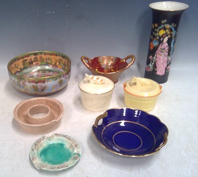 Lot 42 - A Selection of Crown Devon Ceramics. The Vase...