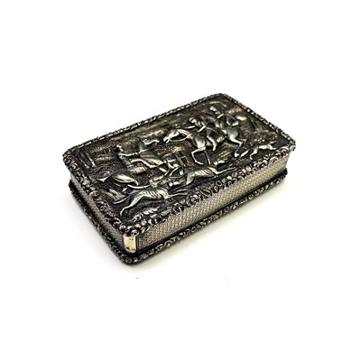 Lot 2453 - A fine George IV silver-gilt table snuff box...