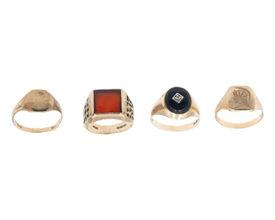 Lot 133 - A selection of four 9k hallmarked gold gentleman's signet rings.