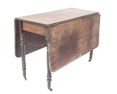 Lot 923 - An early Victorian mahogany drop leaf table.
