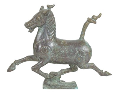 Lot 507 - A heavy bronze figure of the 'Flying Horse of Gansu'