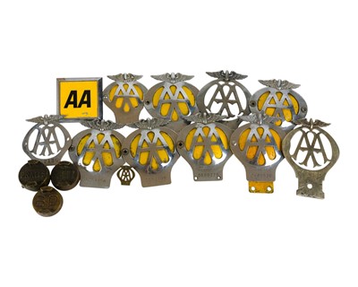 Lot 64 - A collection of vintage AA car badges.