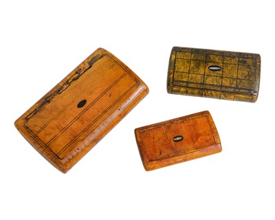 Lot 55 - A burr maple pocket snuff box.