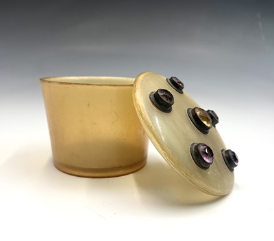 Lot 213 - A Scottish horn box, the lid mounted with...