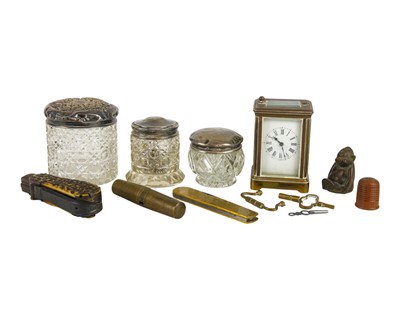Lot 42 - A mixed lot.