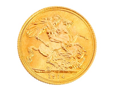 Lot 170 - 1974 gold sovereign.