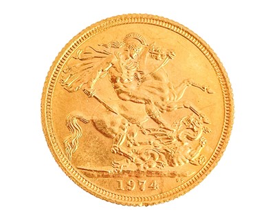 Lot 197 - 1974 gold sovereign.