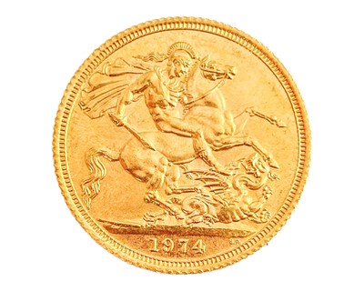 Lot 213 - 1974 gold sovereign.