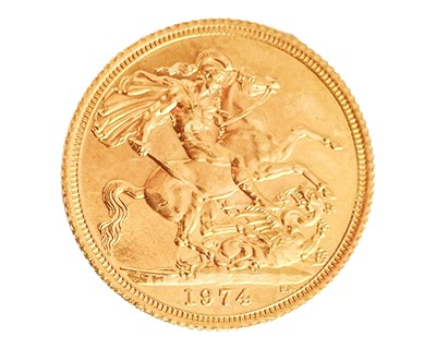 Lot 192 - 1974 gold sovereign.