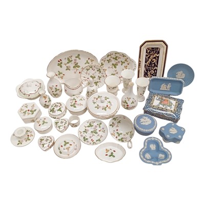 Lot 57 - A collection of Wedgwood, including Wild...