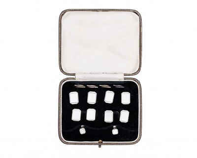 Lot 193 - An Art Deco white gold and mother-of-pearl gentleman's dress shirt set, boxed.