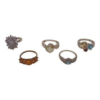 Lot 123 - Five good stone-set silver rings, sizes N-Q.